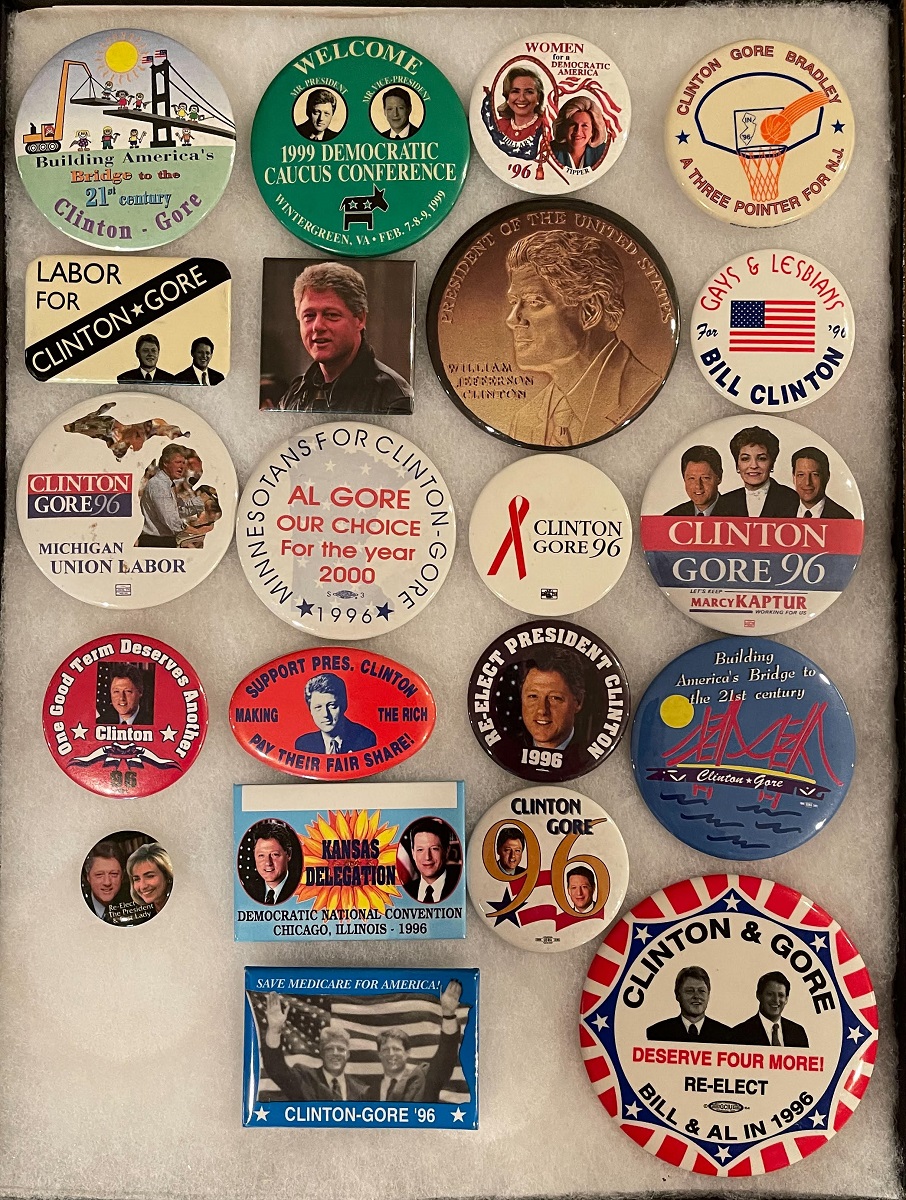 Lot Detail - Giant Group of 325 Bill Clinton Pins